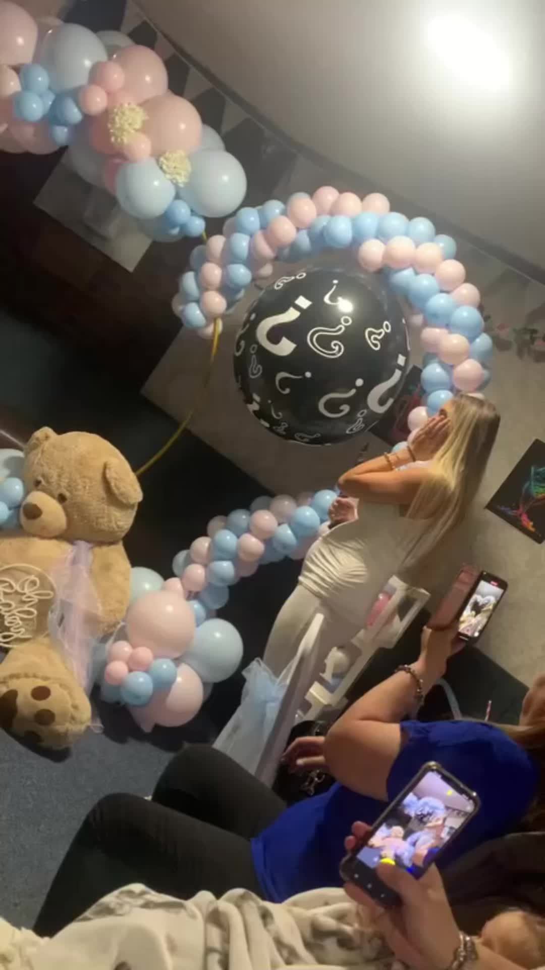 @kelseycarrollxox