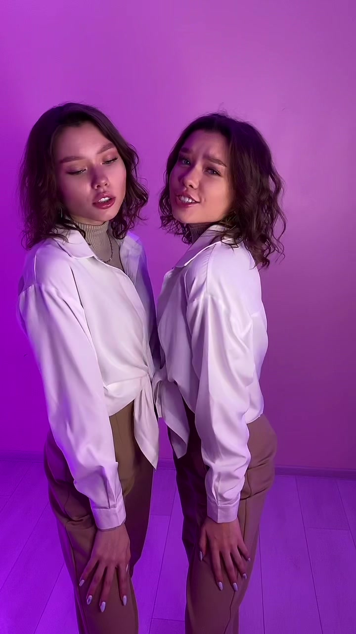 @Olimi_twins