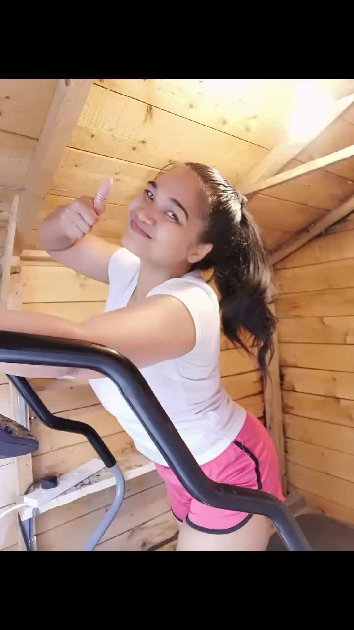 @user55975244024