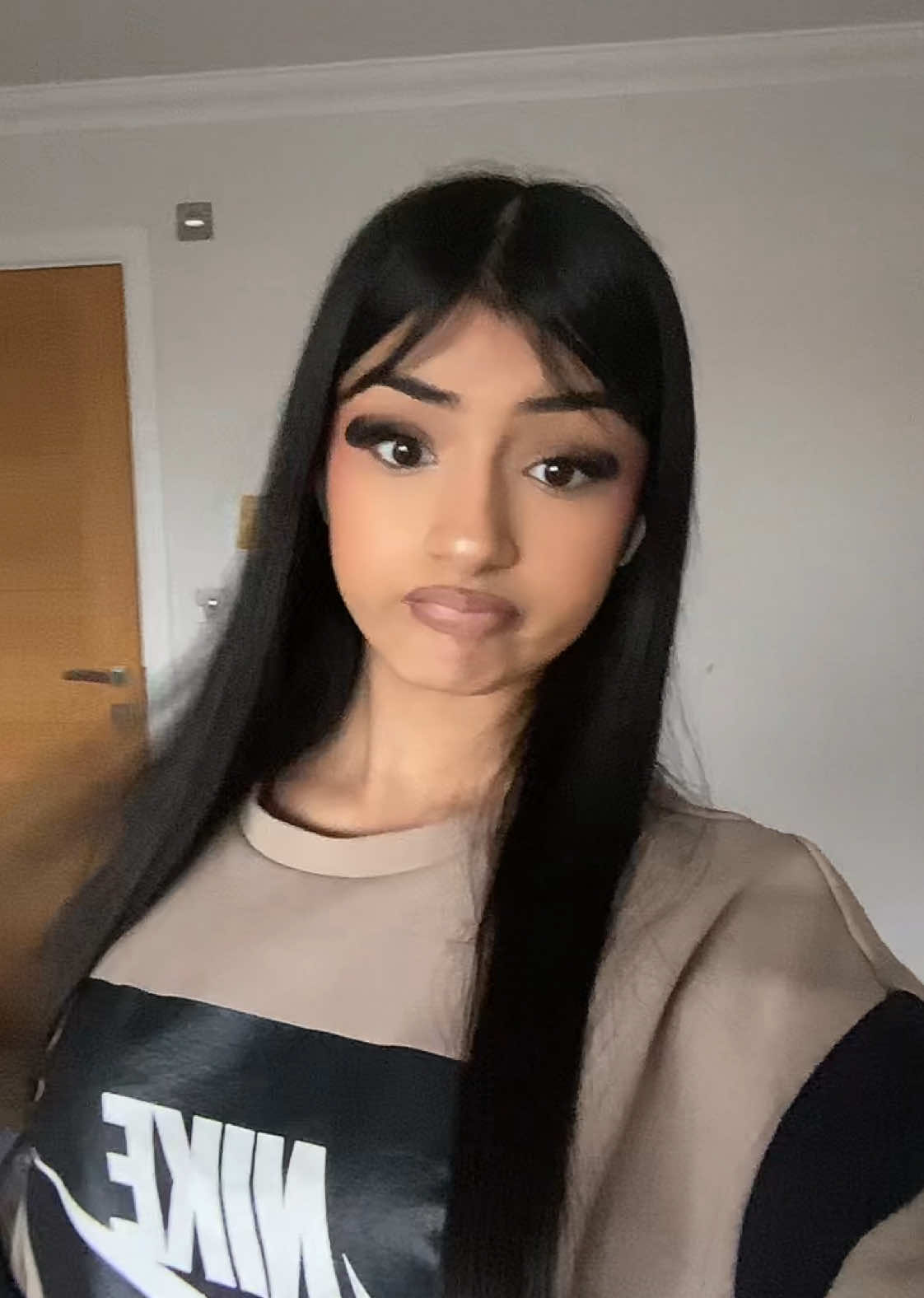 @𝐝.