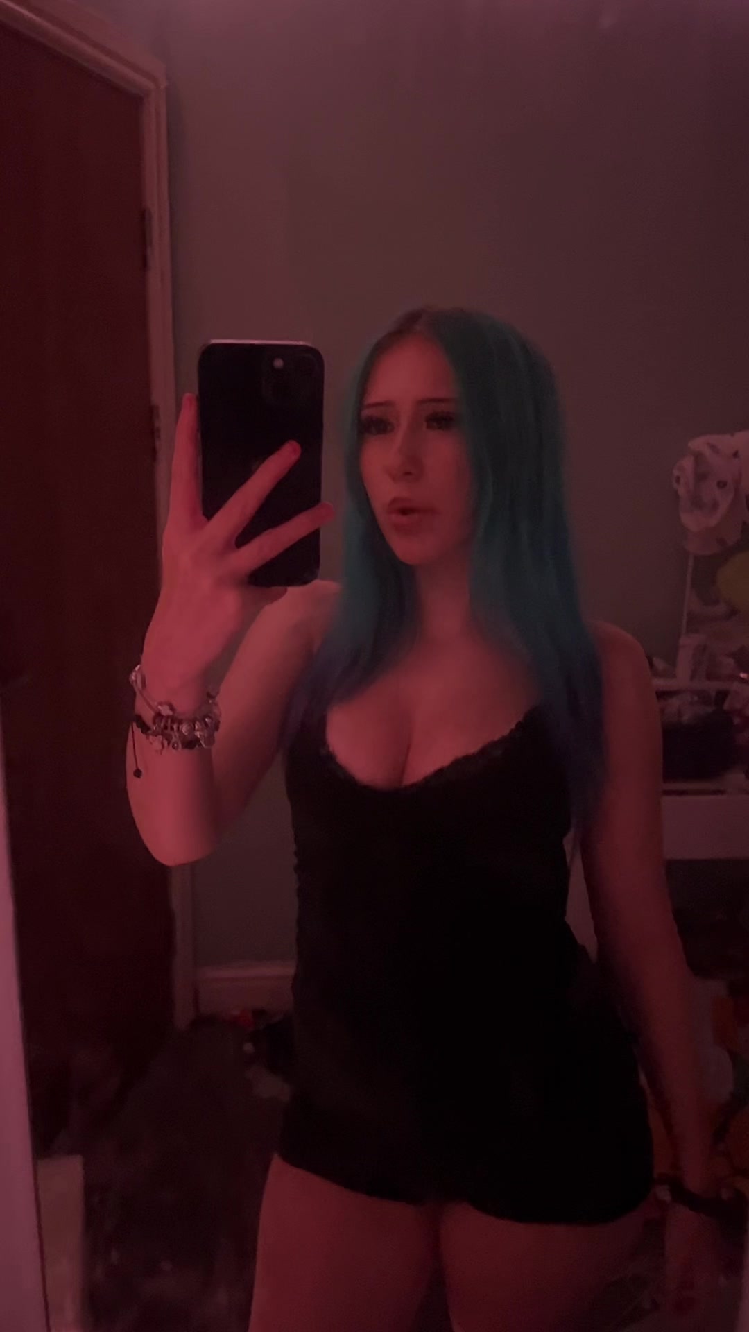 @tay🧞♀️