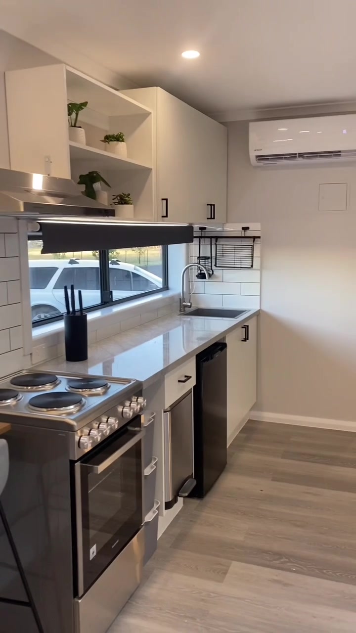 @Deluxe Tiny Homes
