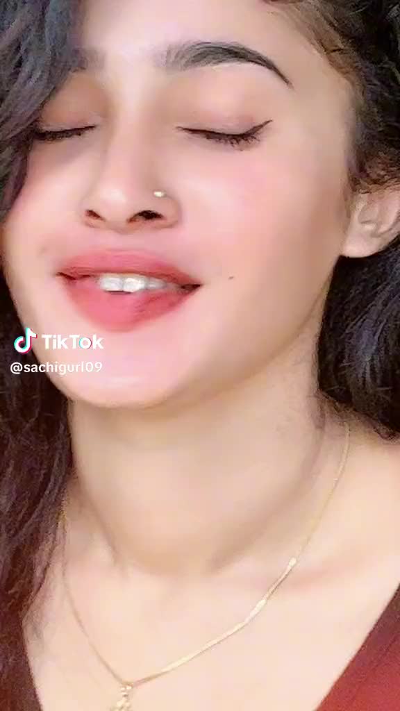 @Rishaa_
