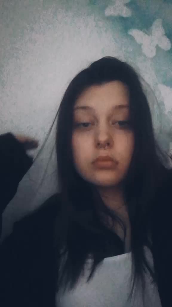 @𝓐𝓷𝓰𝓮𝓵𝓲𝓷𝓪❤️
