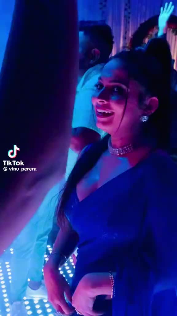 @Rishaa_