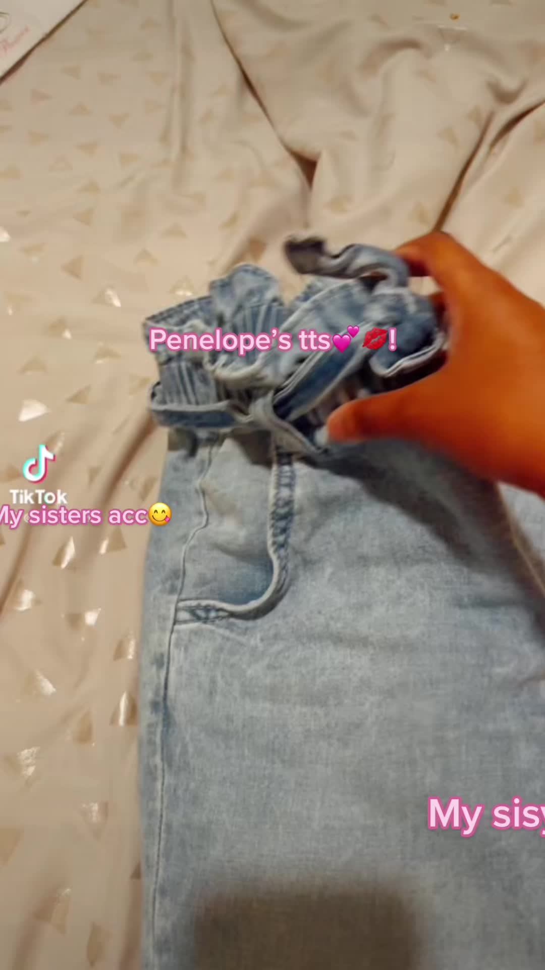 @Ellie!💕🧁✈️