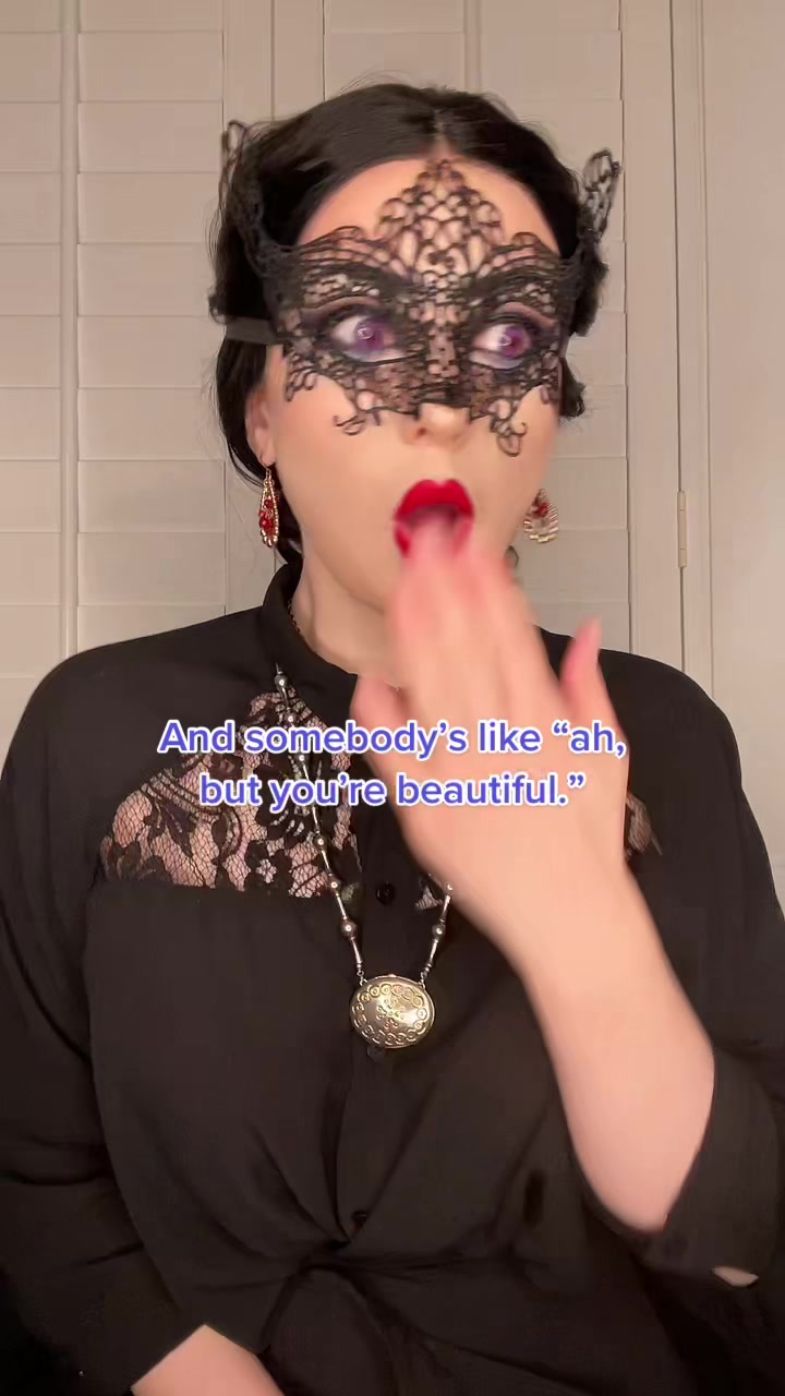 @angellioncosplay