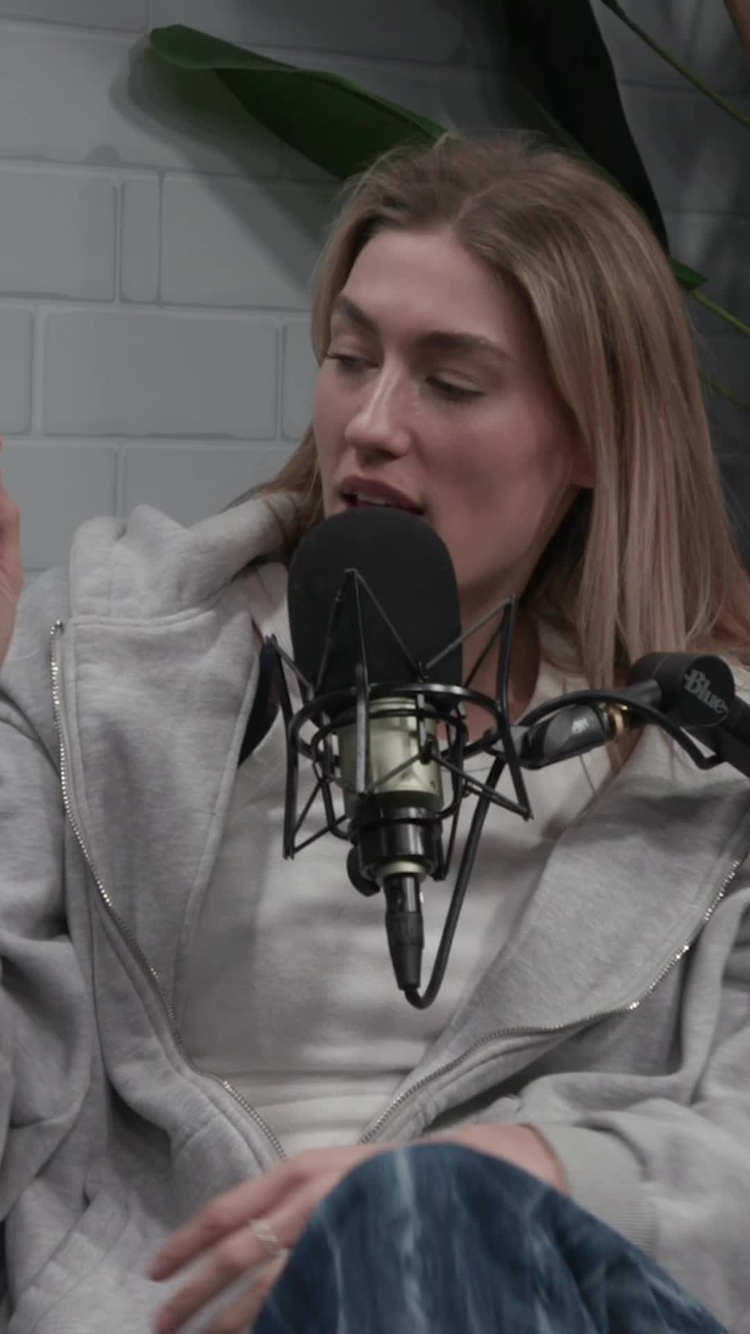 @caroline