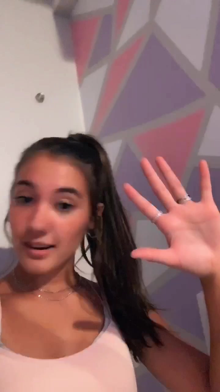 @Sabrina