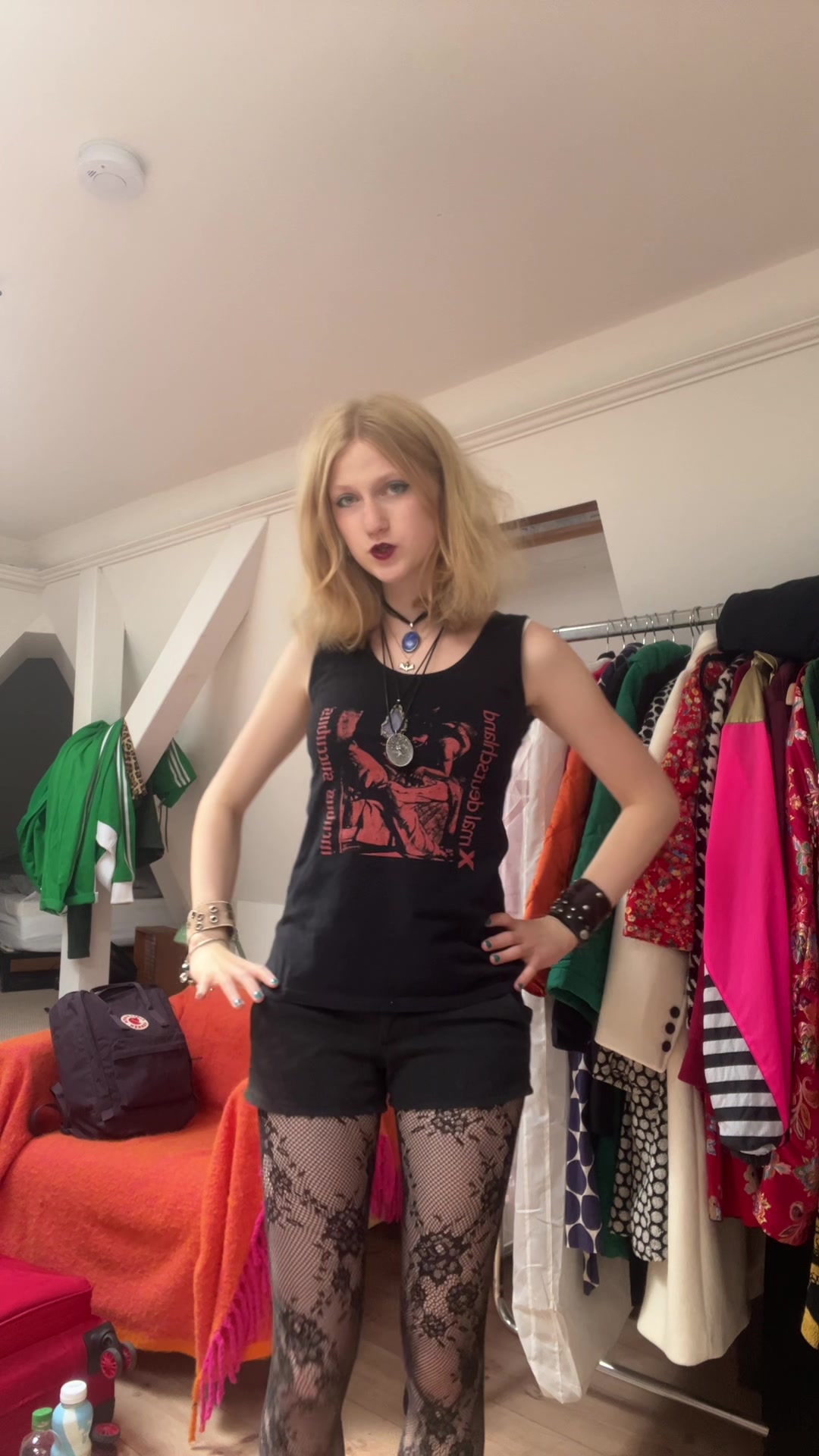 @Maya🦇