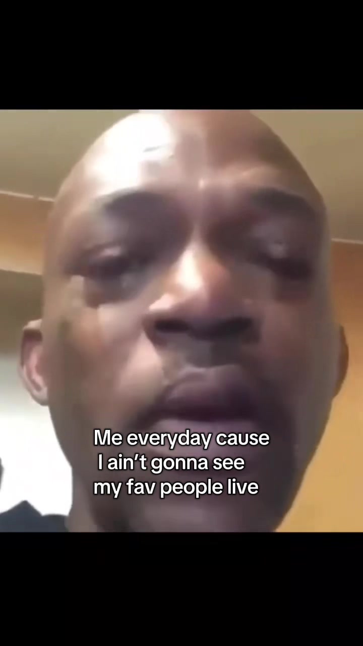 @⁷