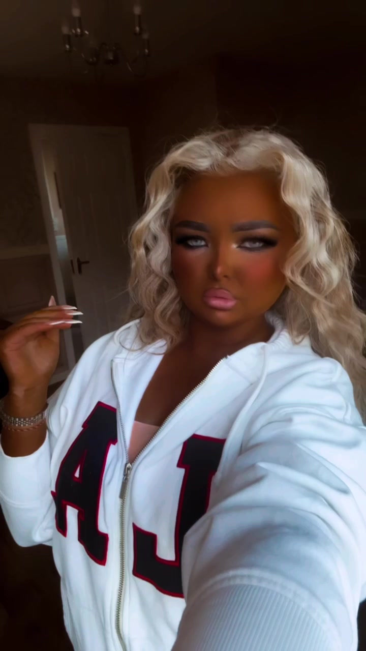 @Anniex18