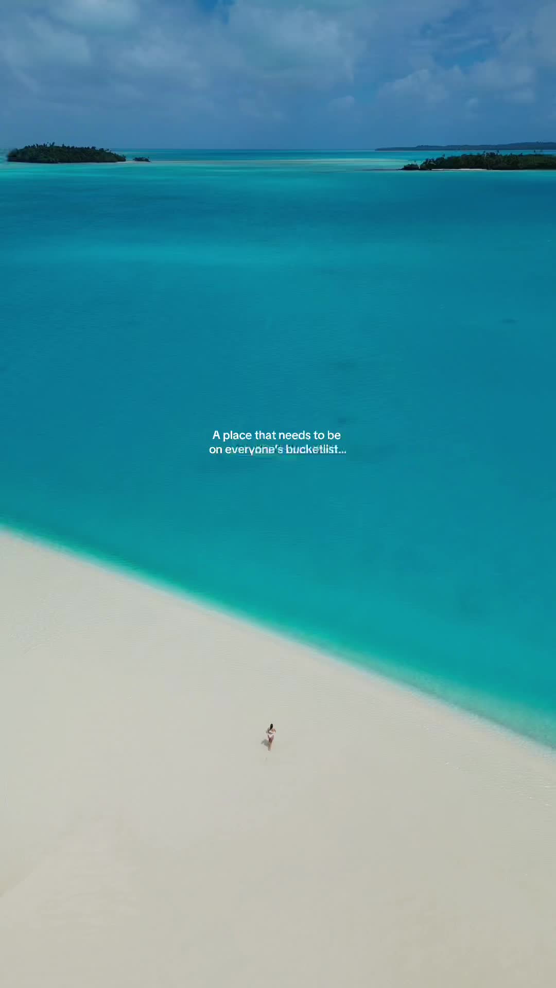 @Aimee Bell - Travel & Life