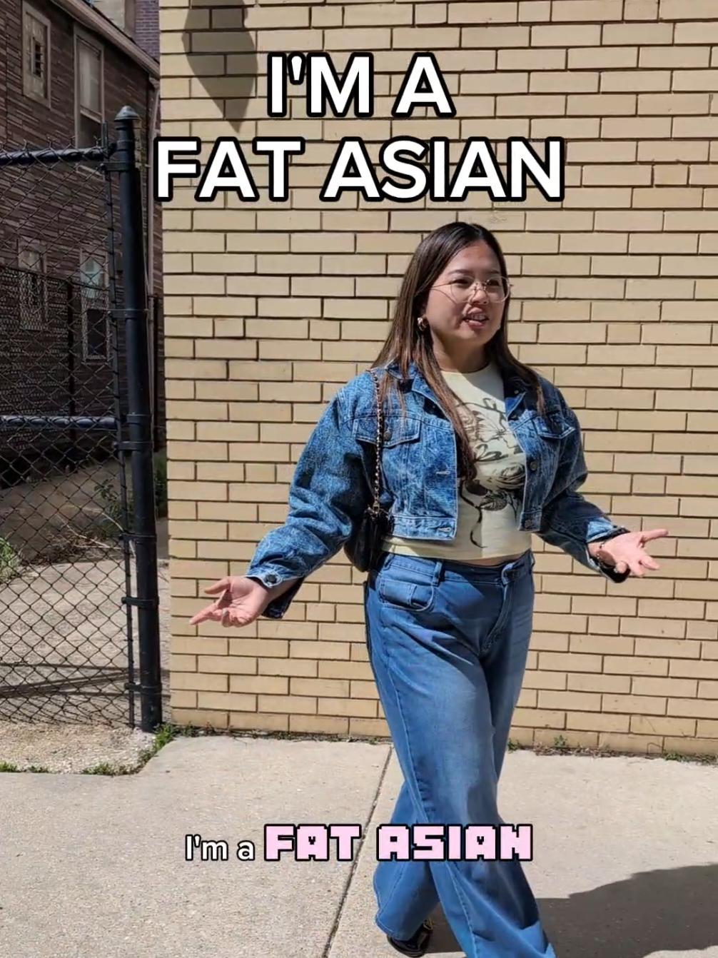 @MidsizeAsianQueen