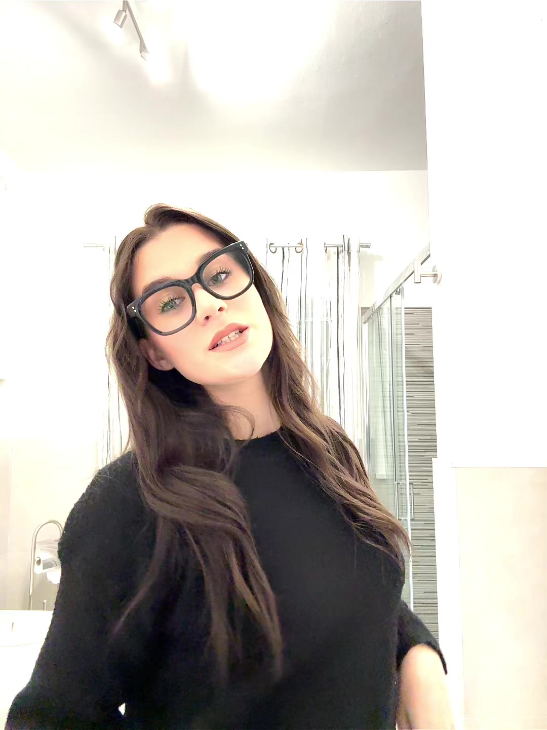 @desireecanazza
