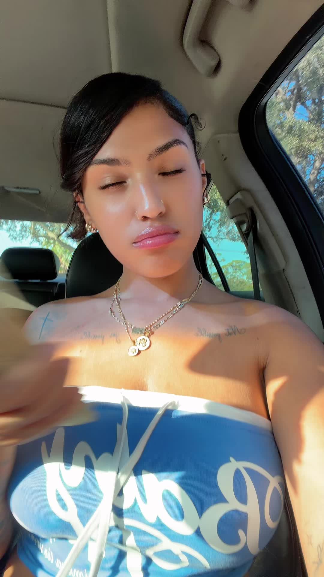 @aniyahalbino