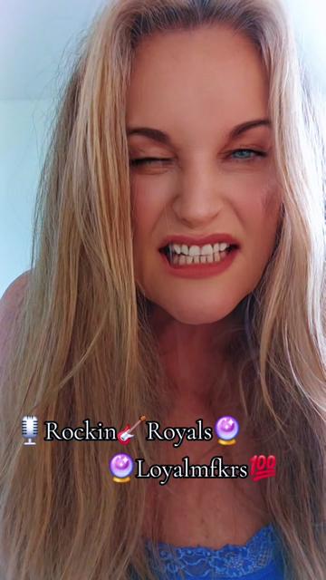 @👑 Marti 🔮🌪🩸