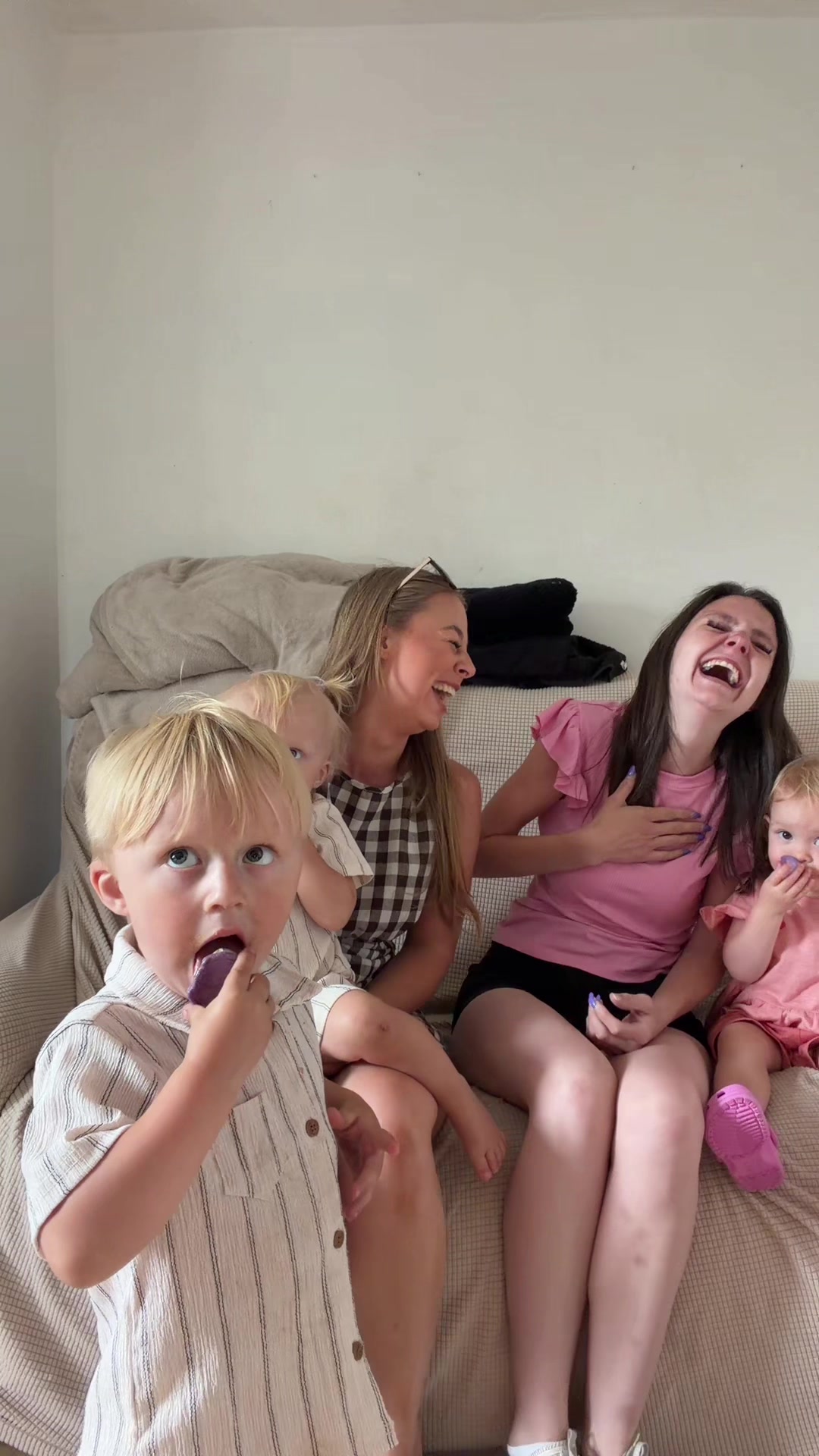 @Dolly | Mum of five | 27 bride