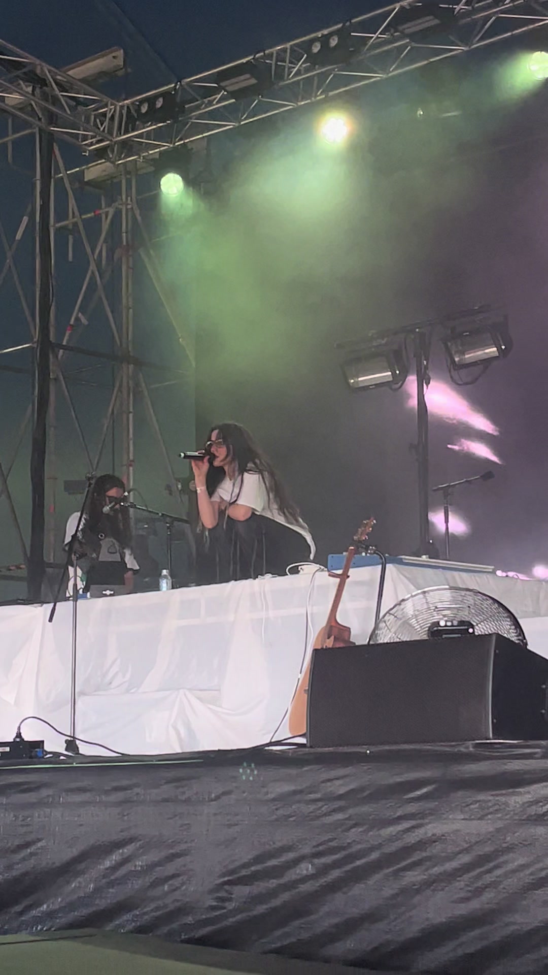 @ひとみ