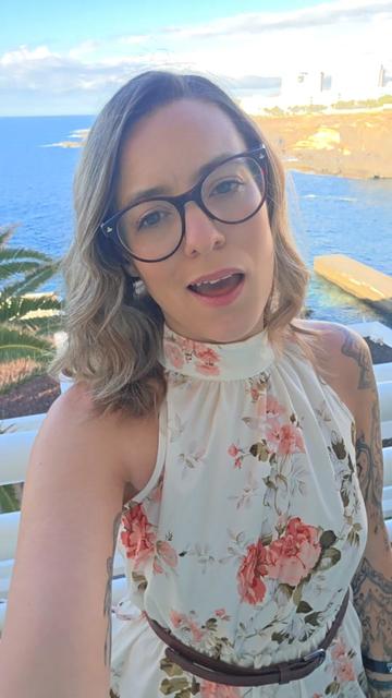 @Innocenthotwifexxx