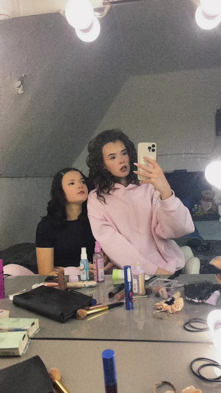 @Angelique 🦋