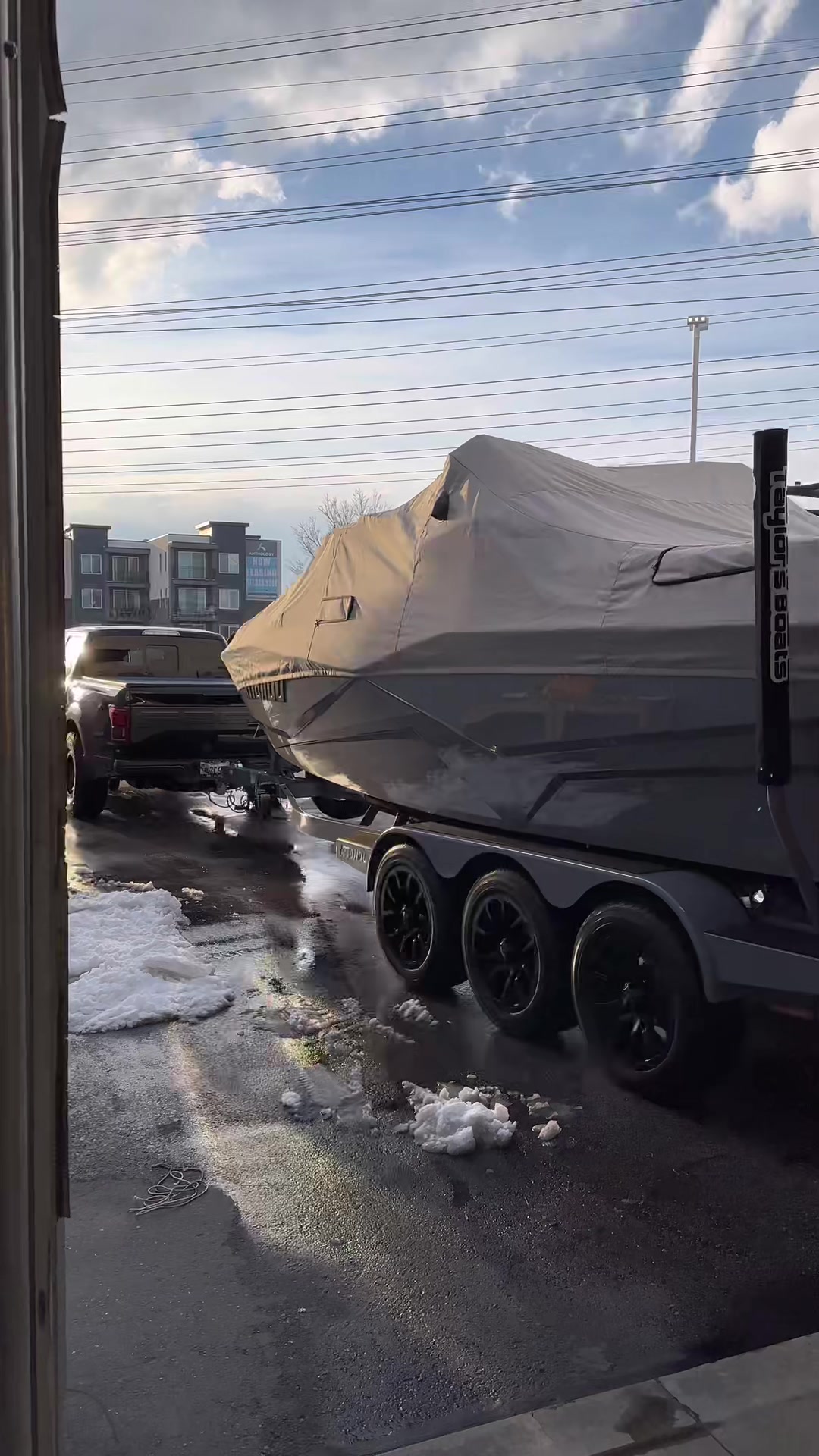 @BradySellsBoats