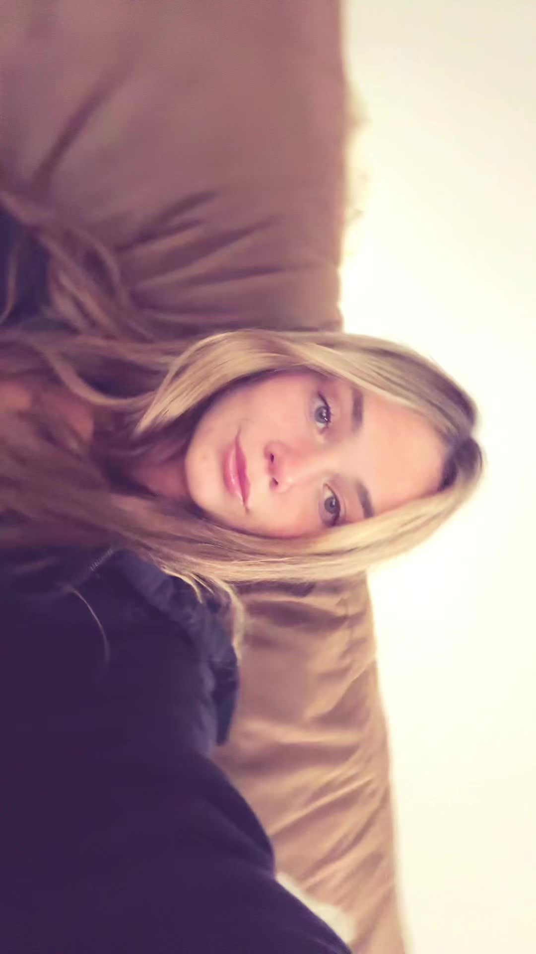 @katiekatsaros❤️🌹‼️💥🍓🍒