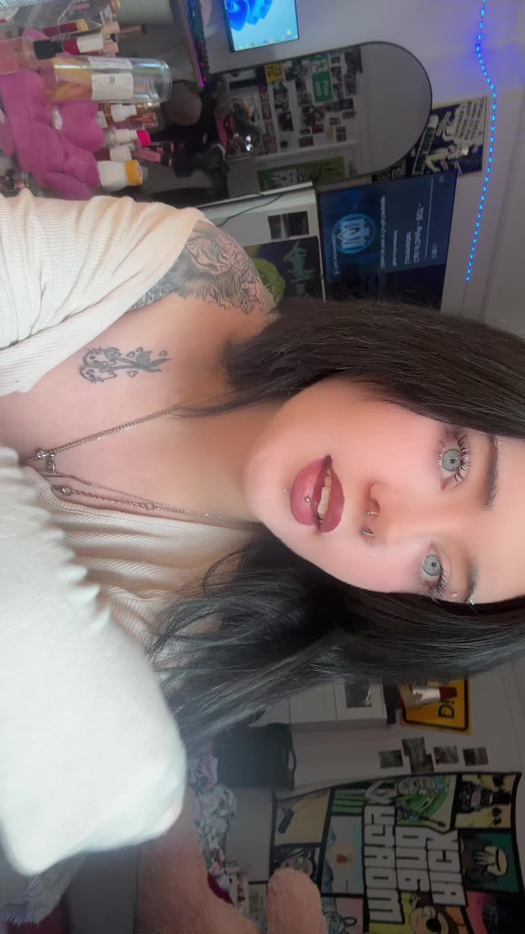 @️