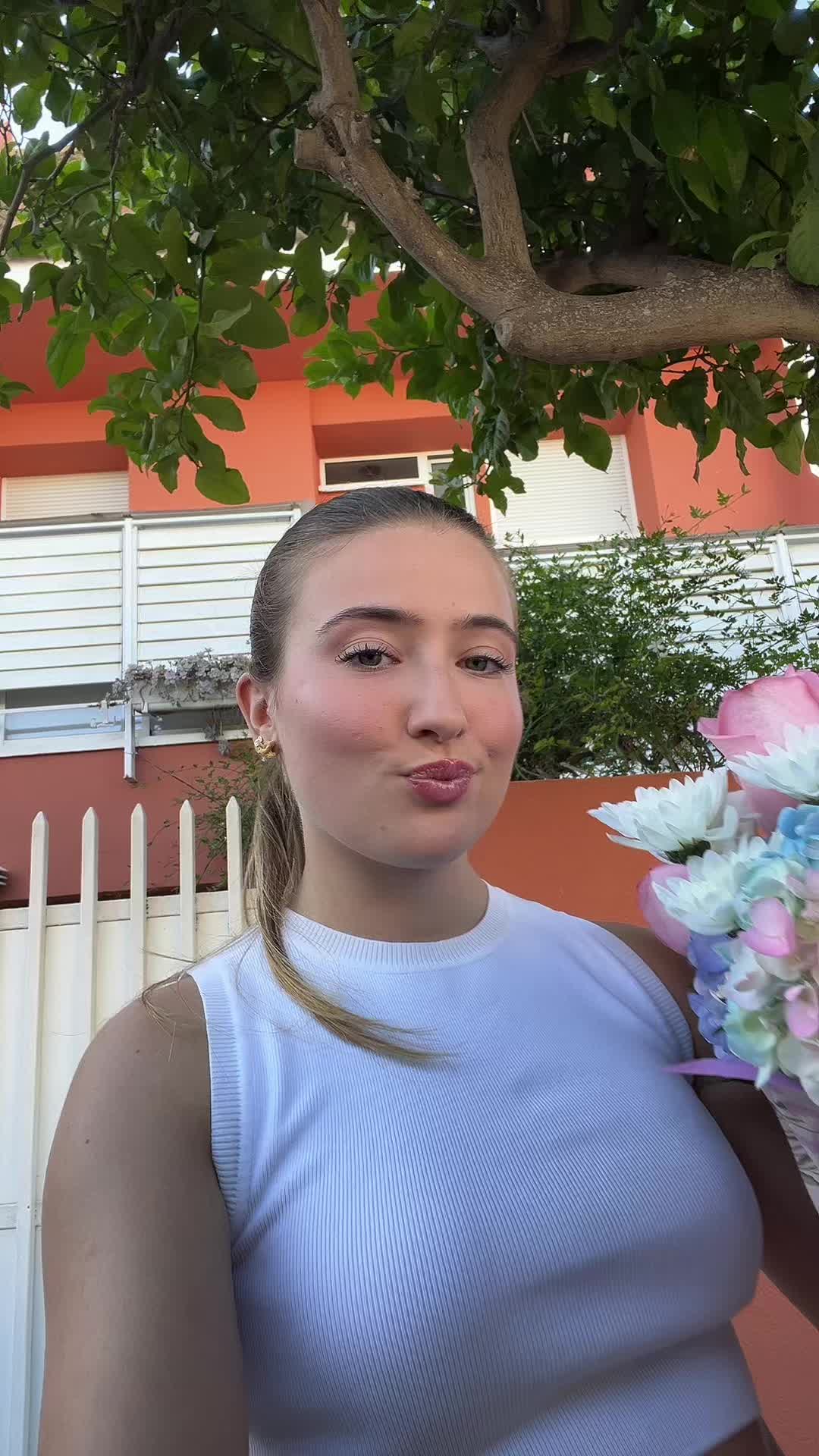 @Inesxu