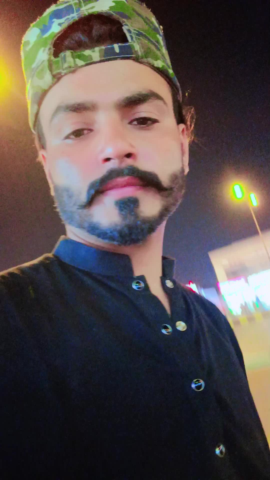 @👑 SHAN BHUTTA 👑♥︎‿♥︎