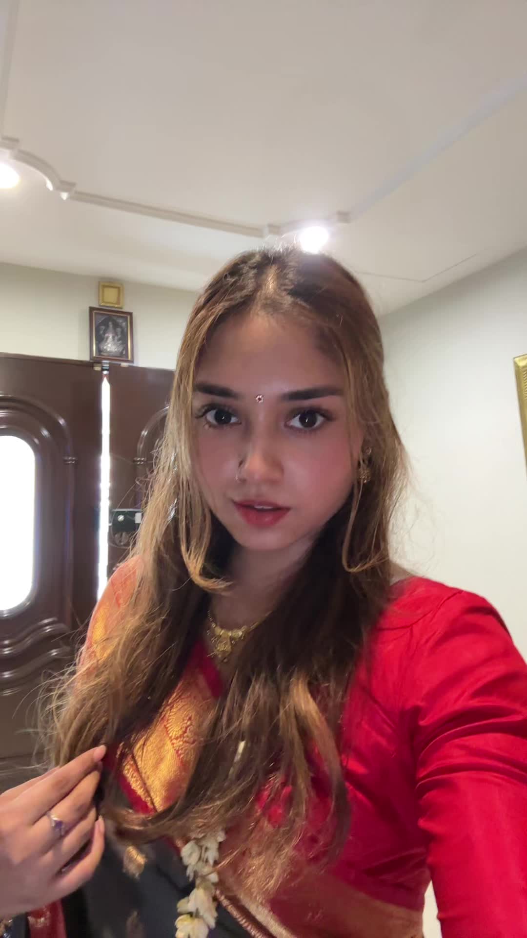 @Vhinooooo