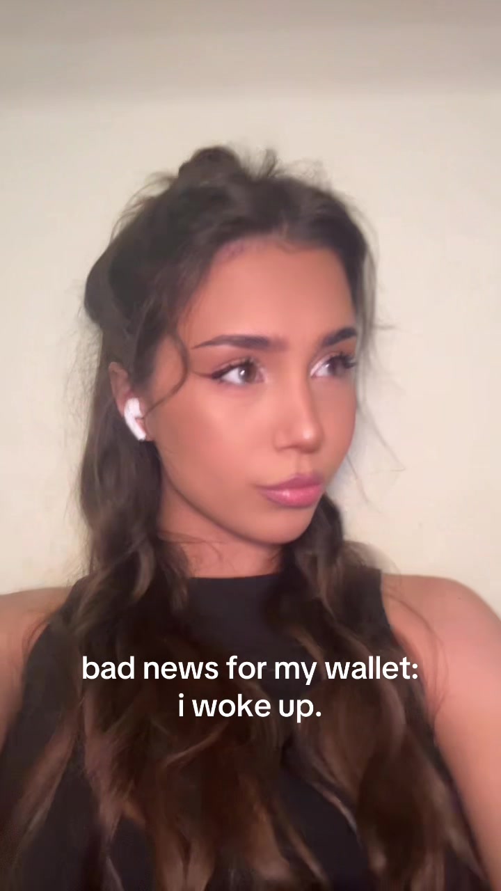 @Melania