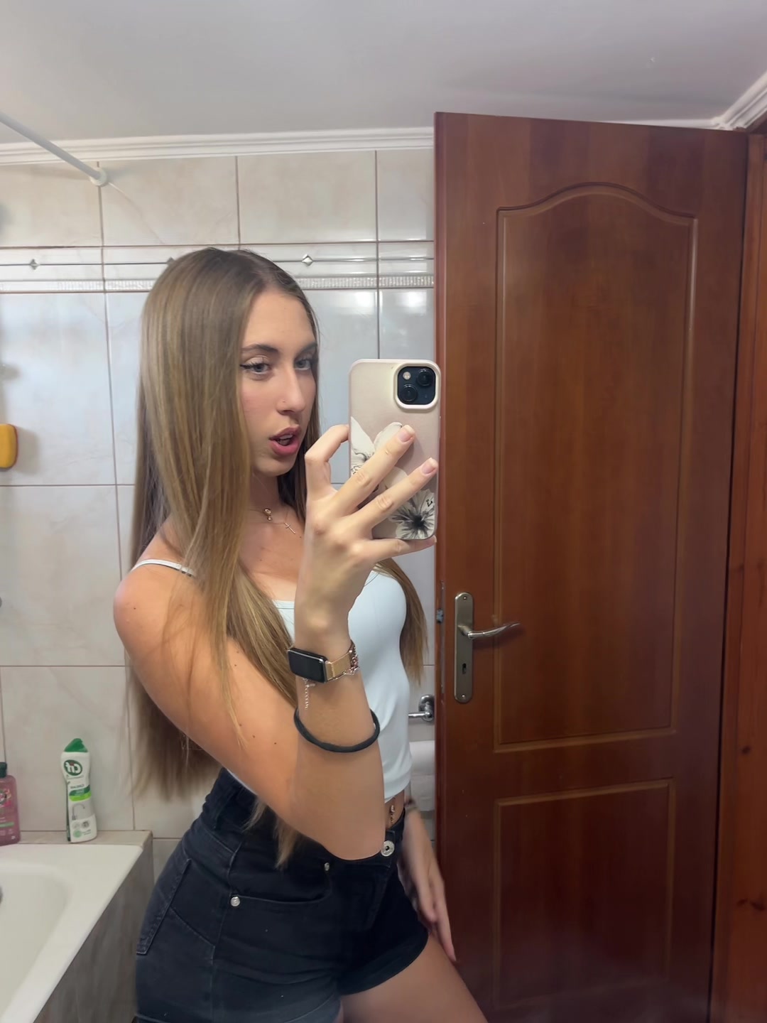 @𝒜𝒾𝓂𝒾𝓁𝒾𝒶