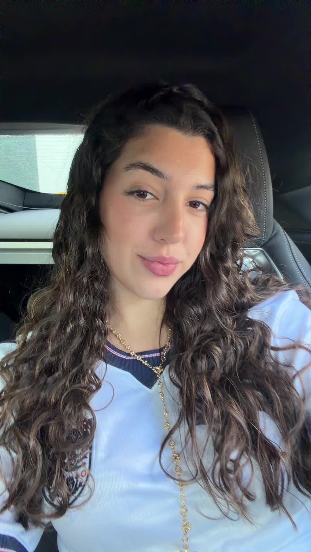@Alya Ferrari