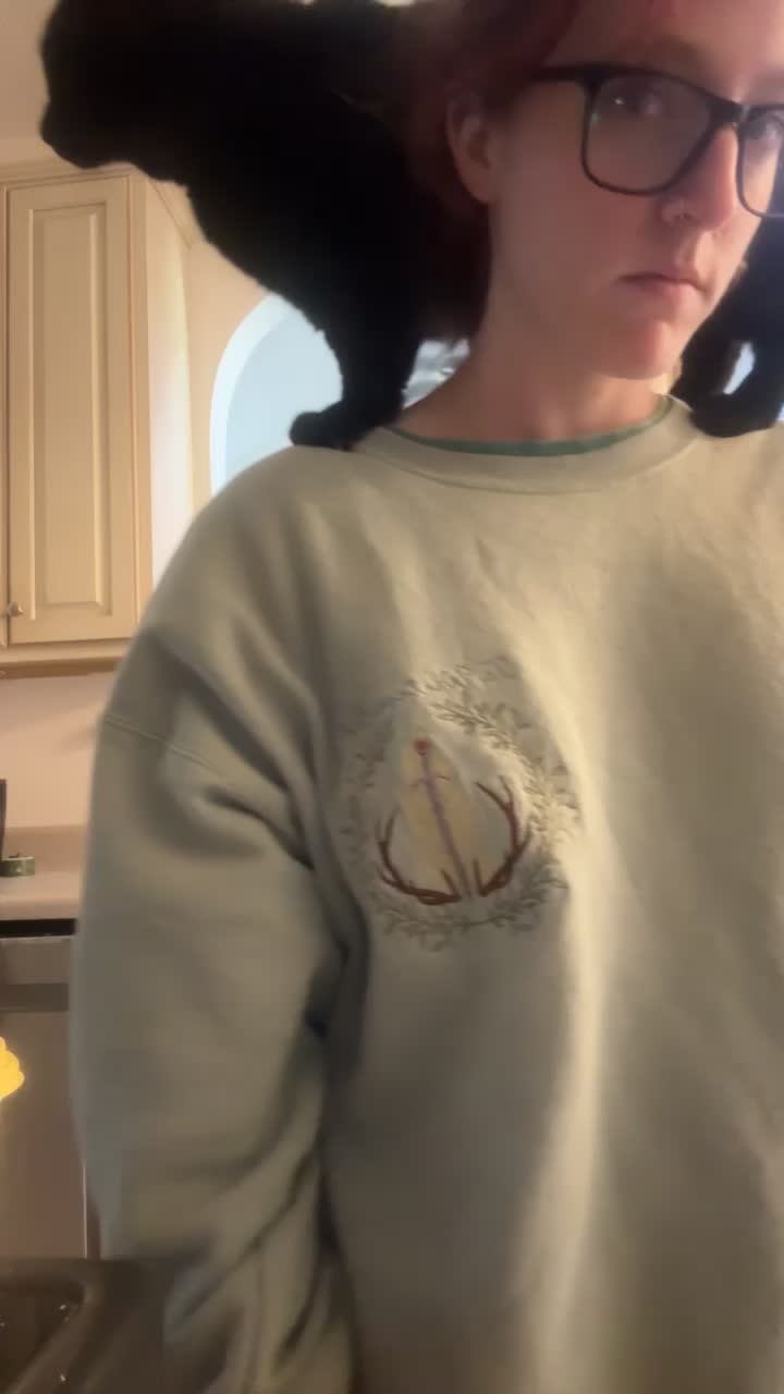 @DeityDemi