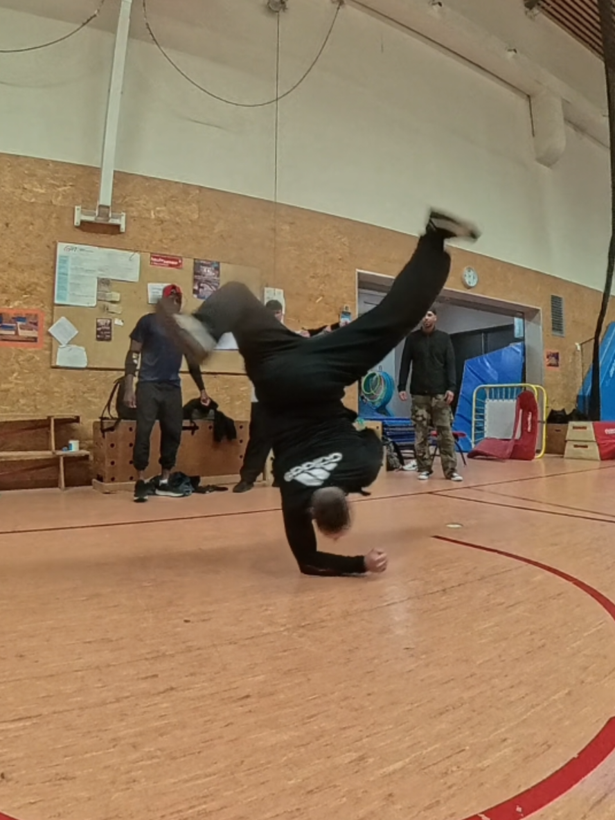 @@bboylaoss74