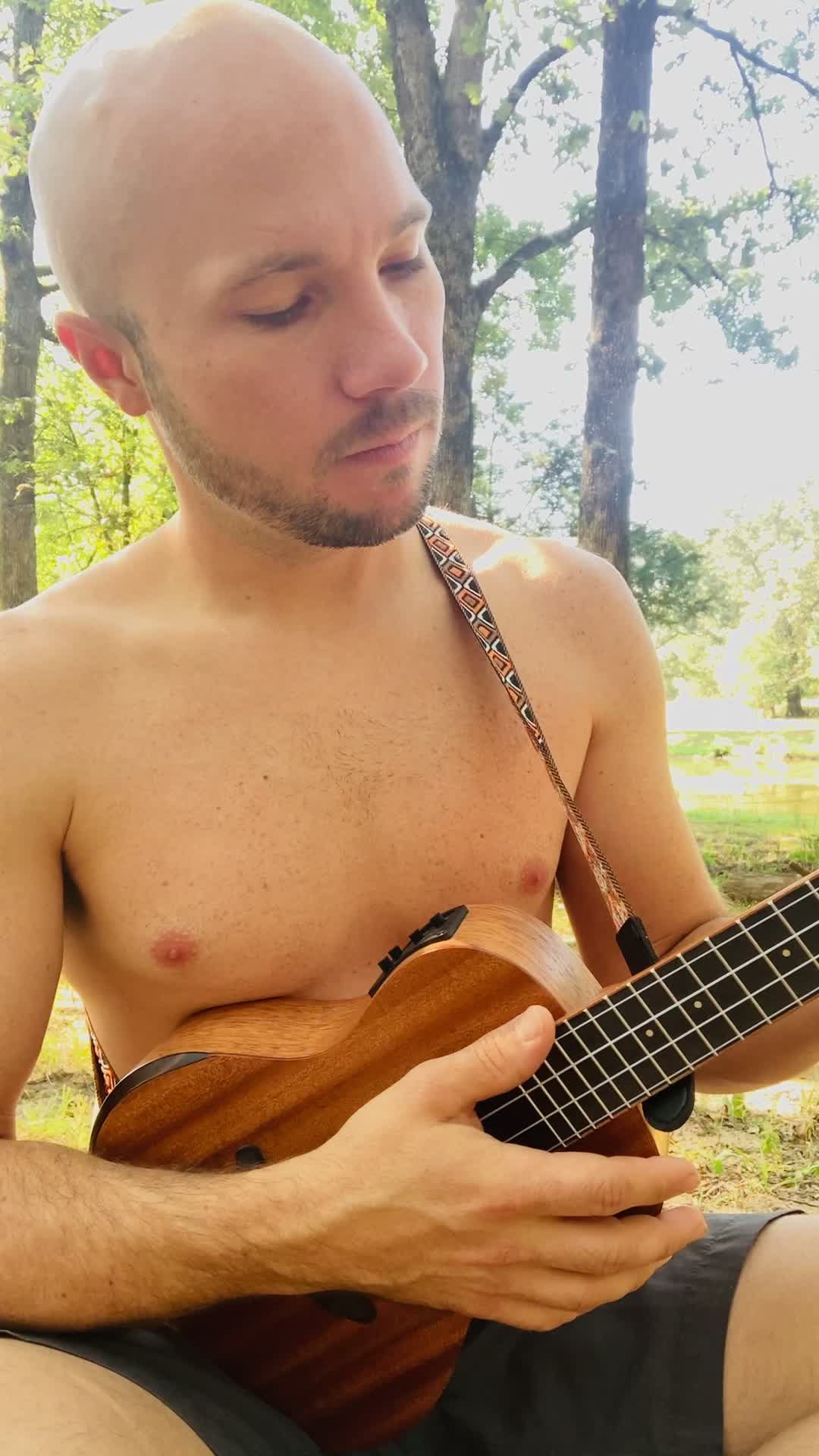@barefootuke