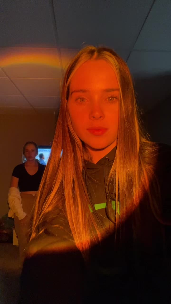 @Eva🥶