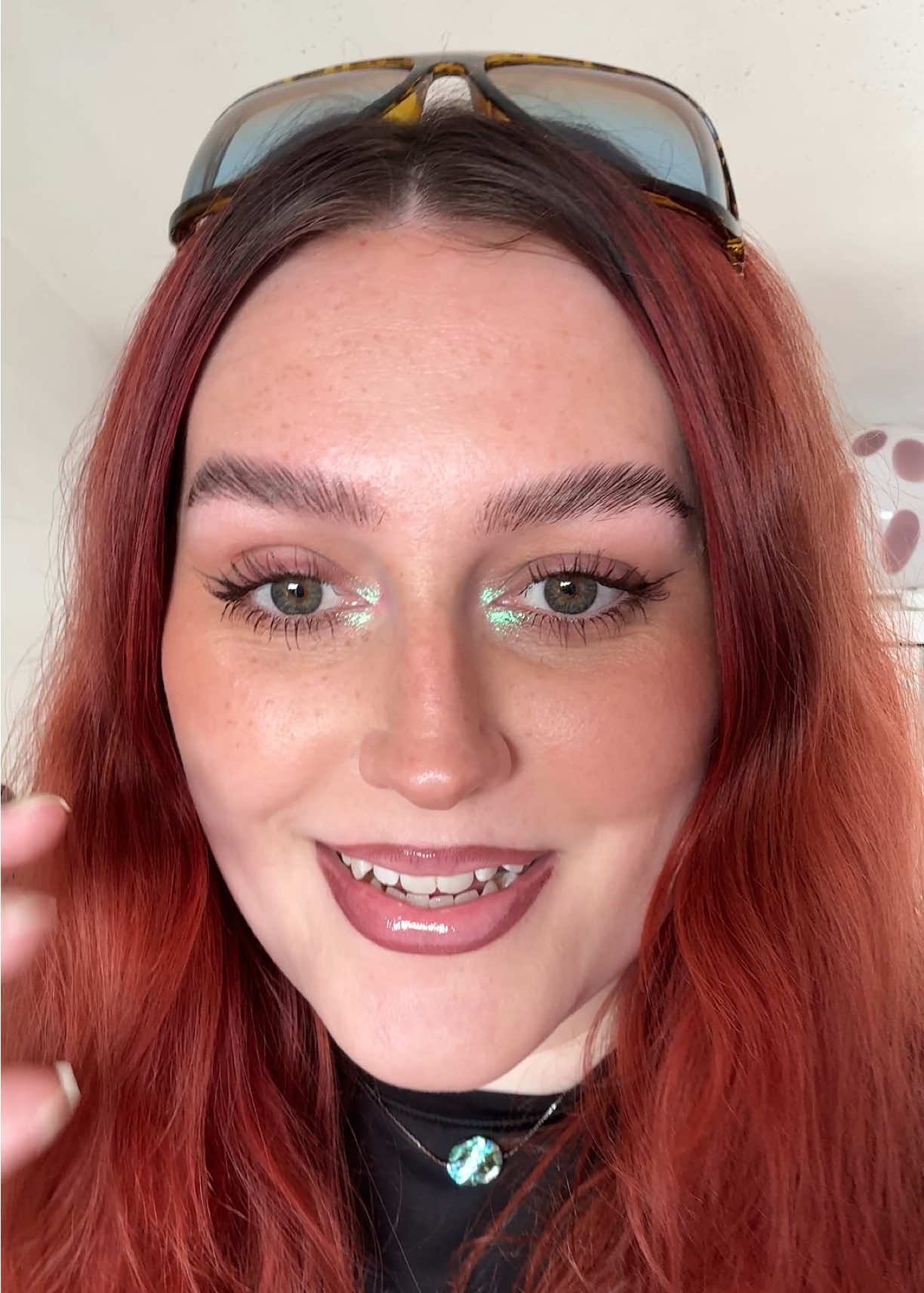 @Rainbow Meg 🌈 Sparkly Makeup✨