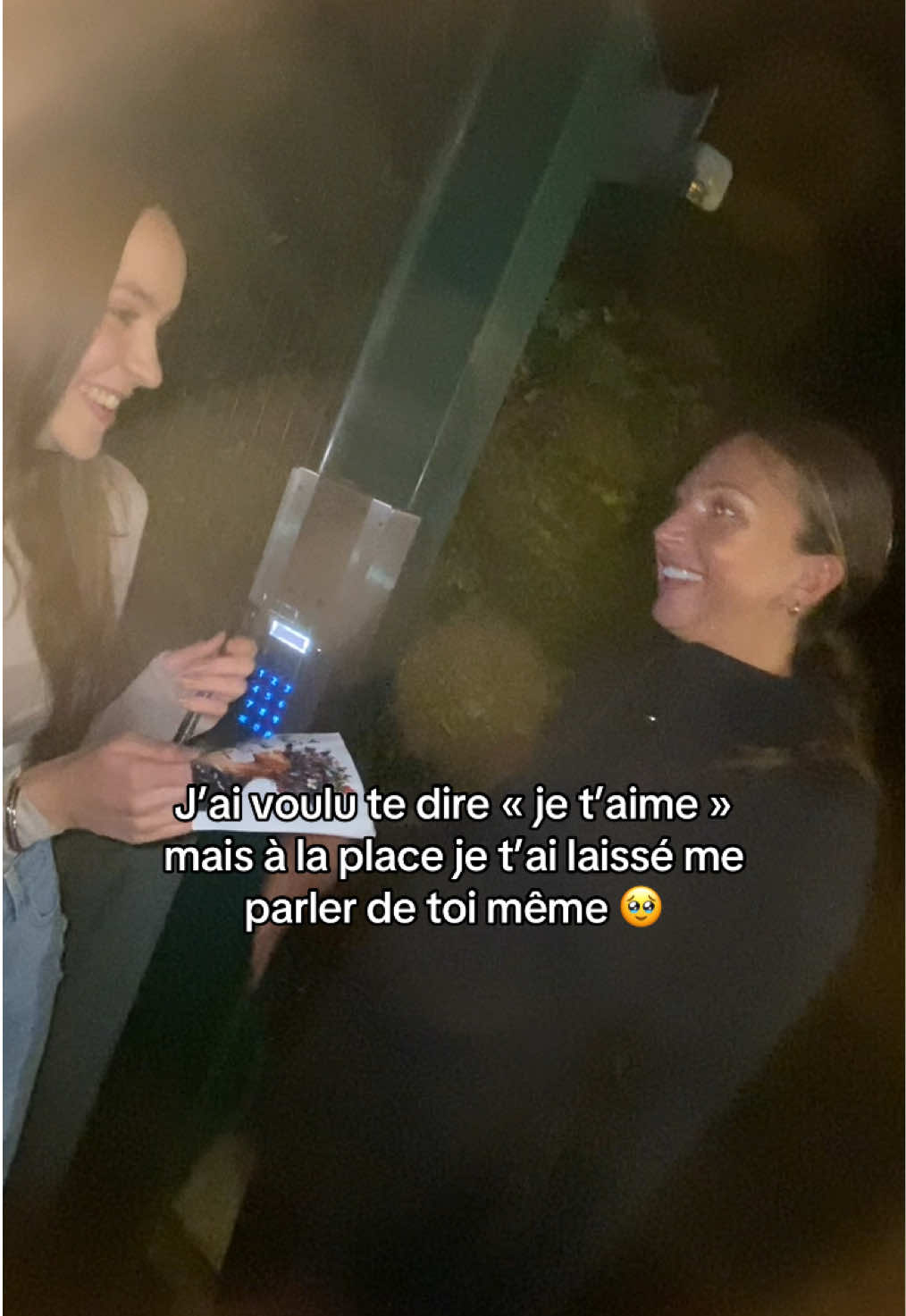 @αηαιs