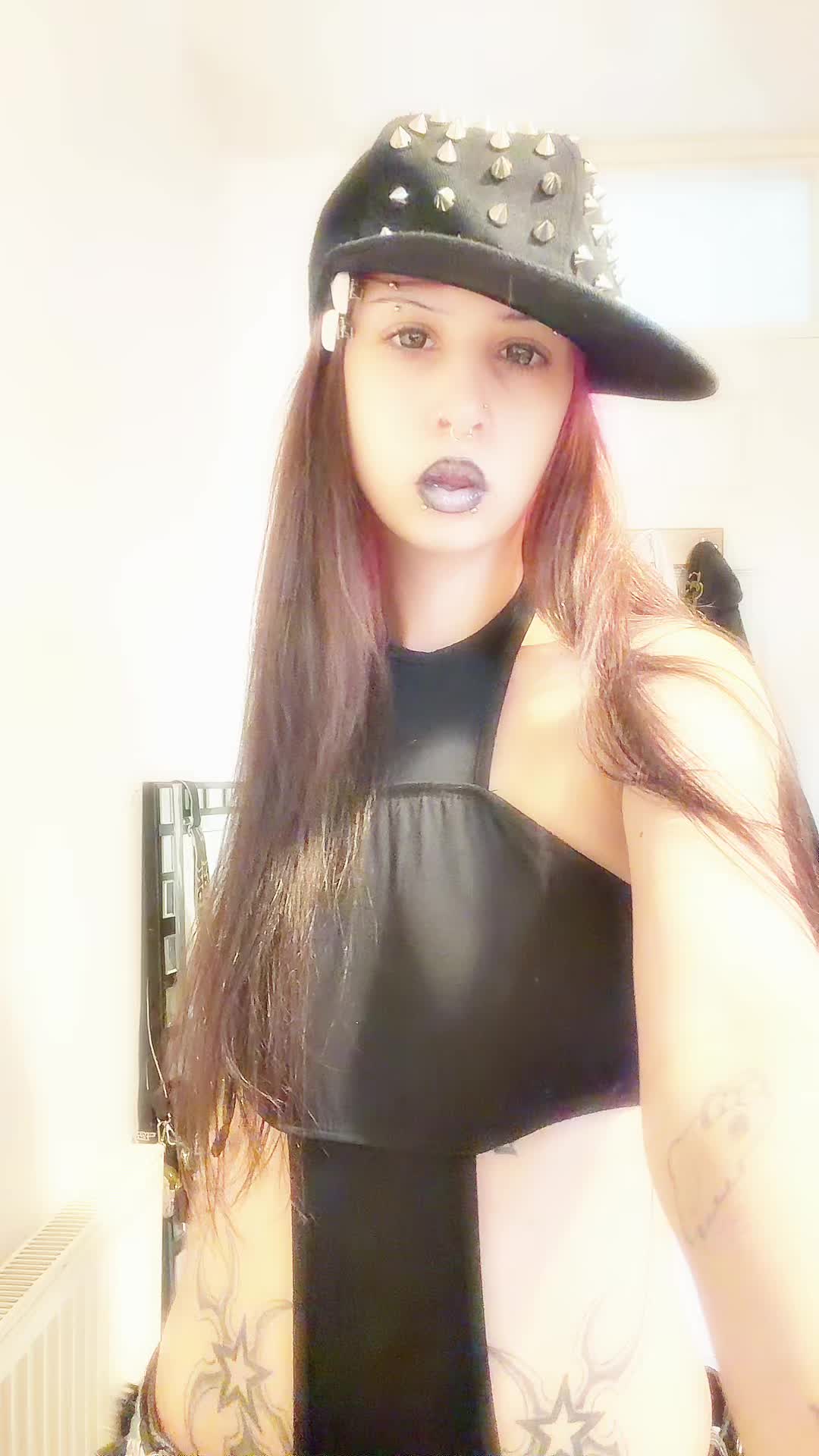 @YUNGVAMP๐ง๐ฝโ๏ธ