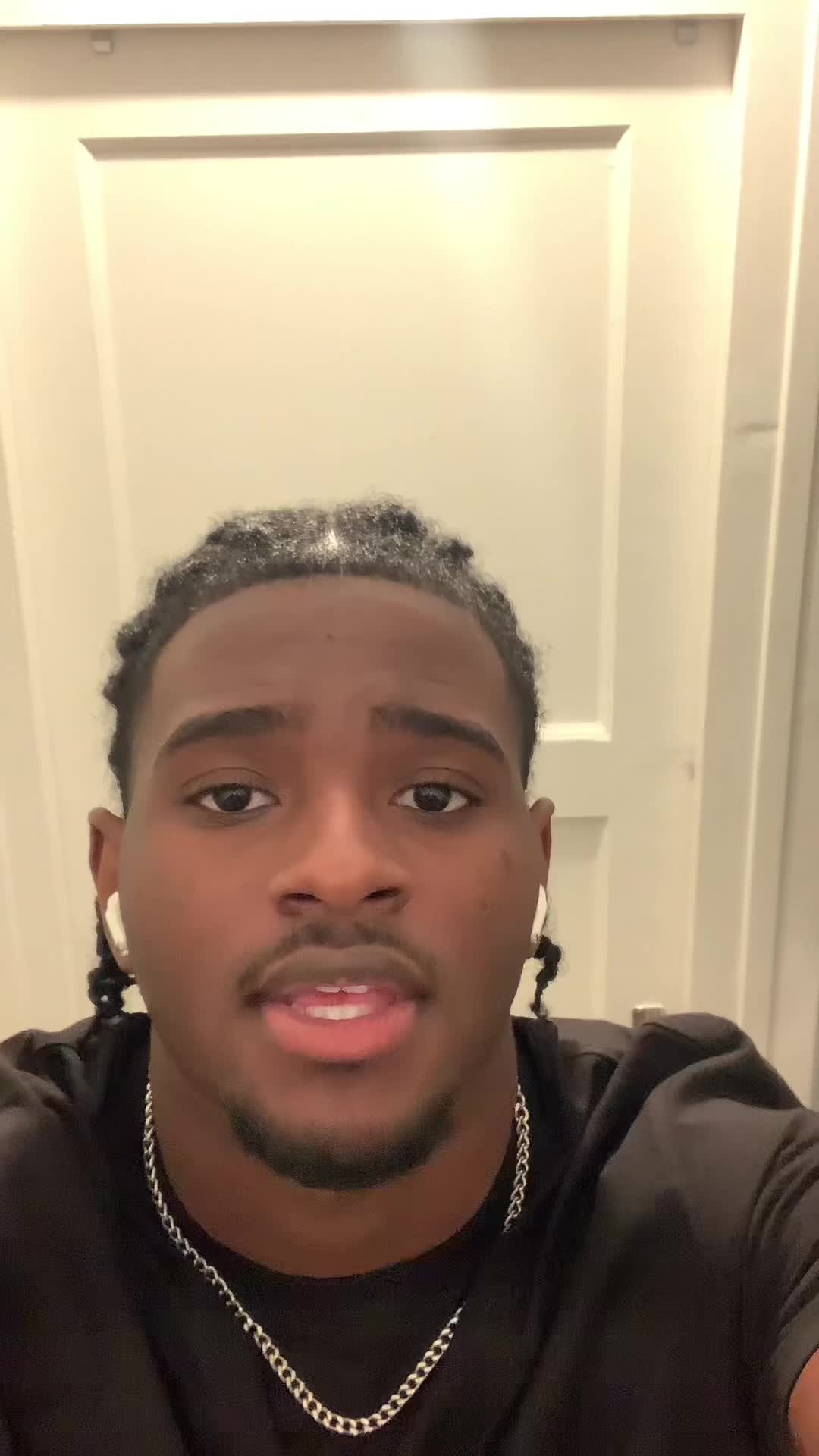@Vic_13🇩🇴