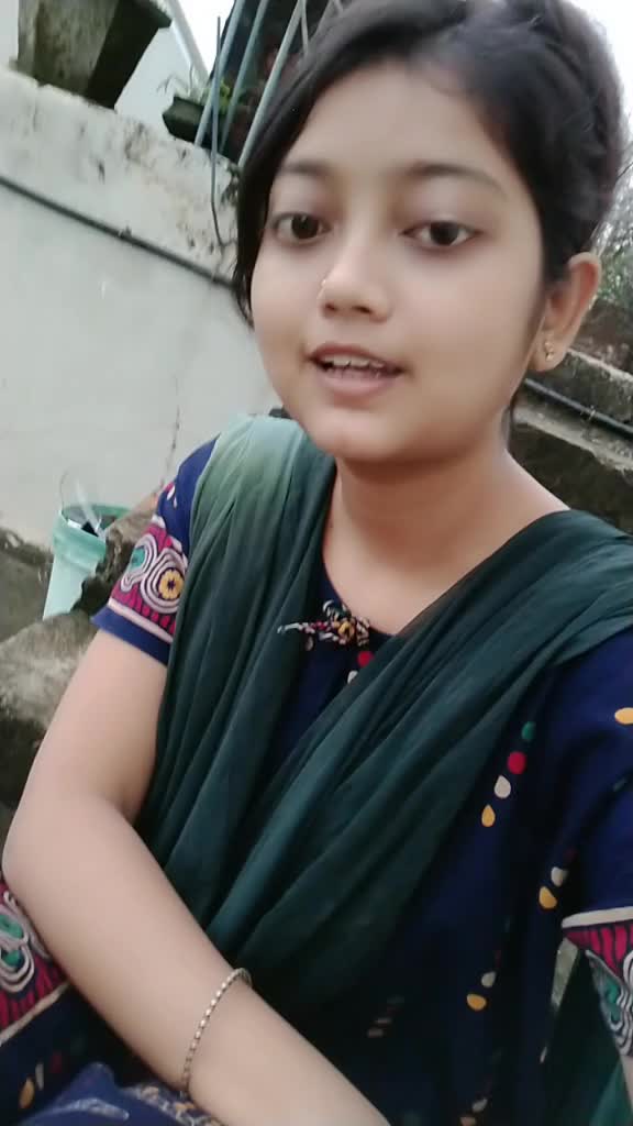 @🤓Trisha🤓