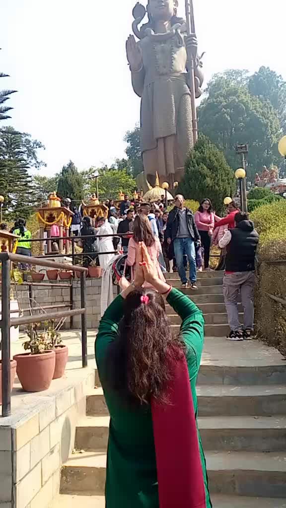 @काइली बुहारी