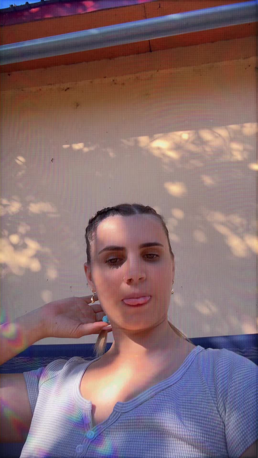 @Mihaela lindic roz