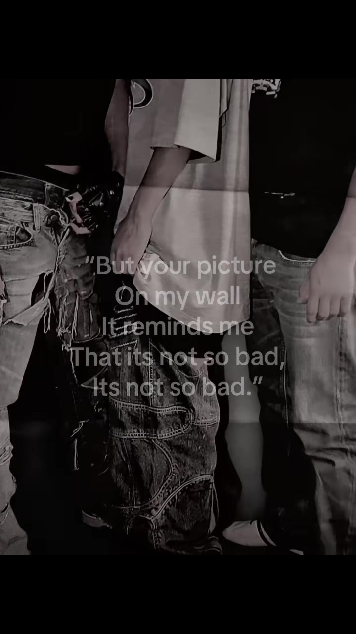 @⋆˚✮丰Julie丰✮˚⋆
