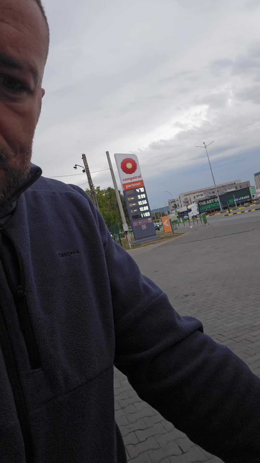 @baiatu' cu drona