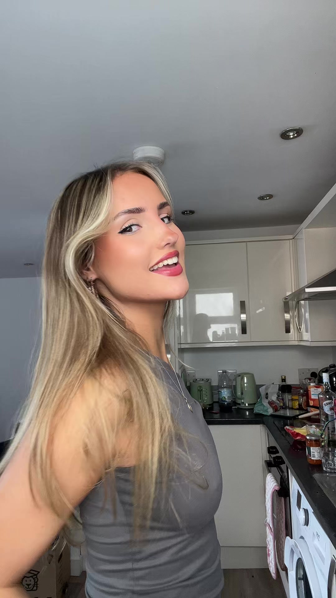 @rru8yy3