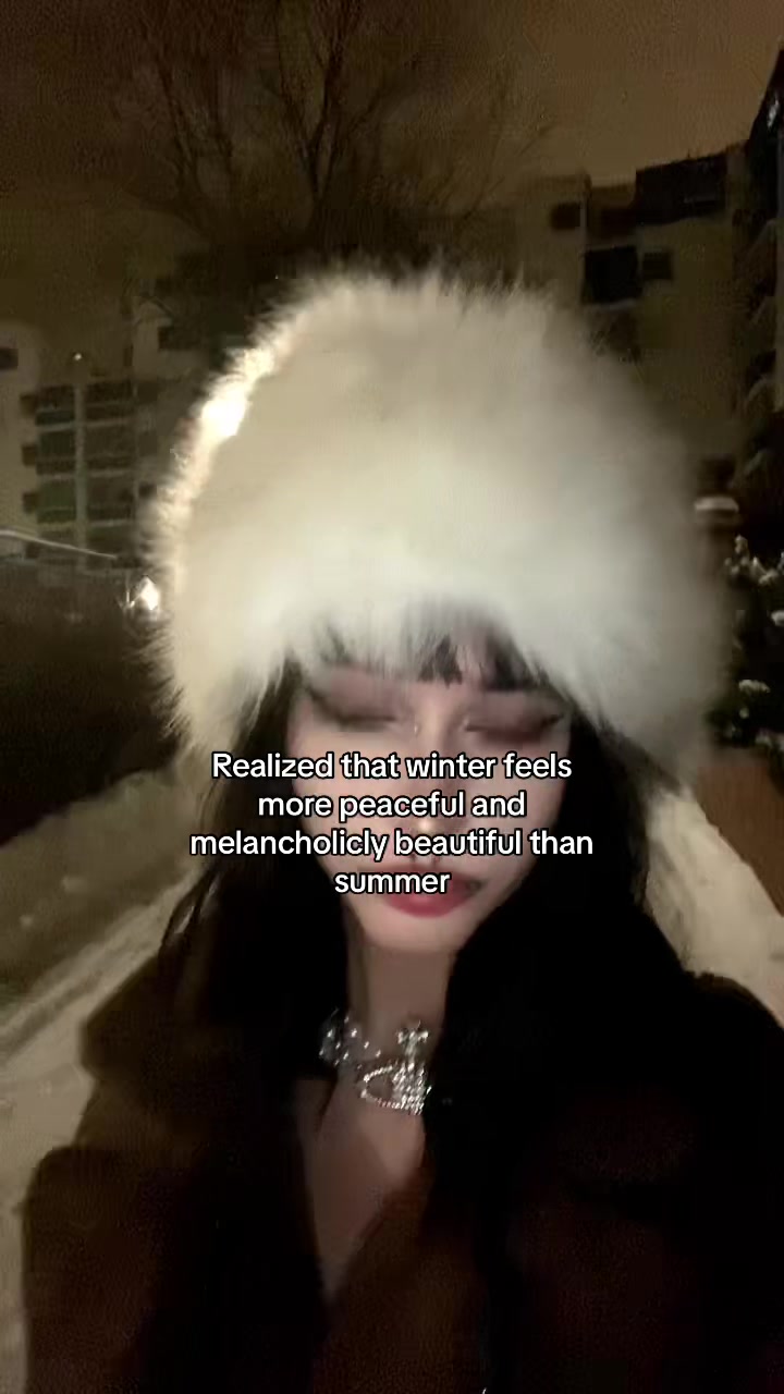 @nora valeria