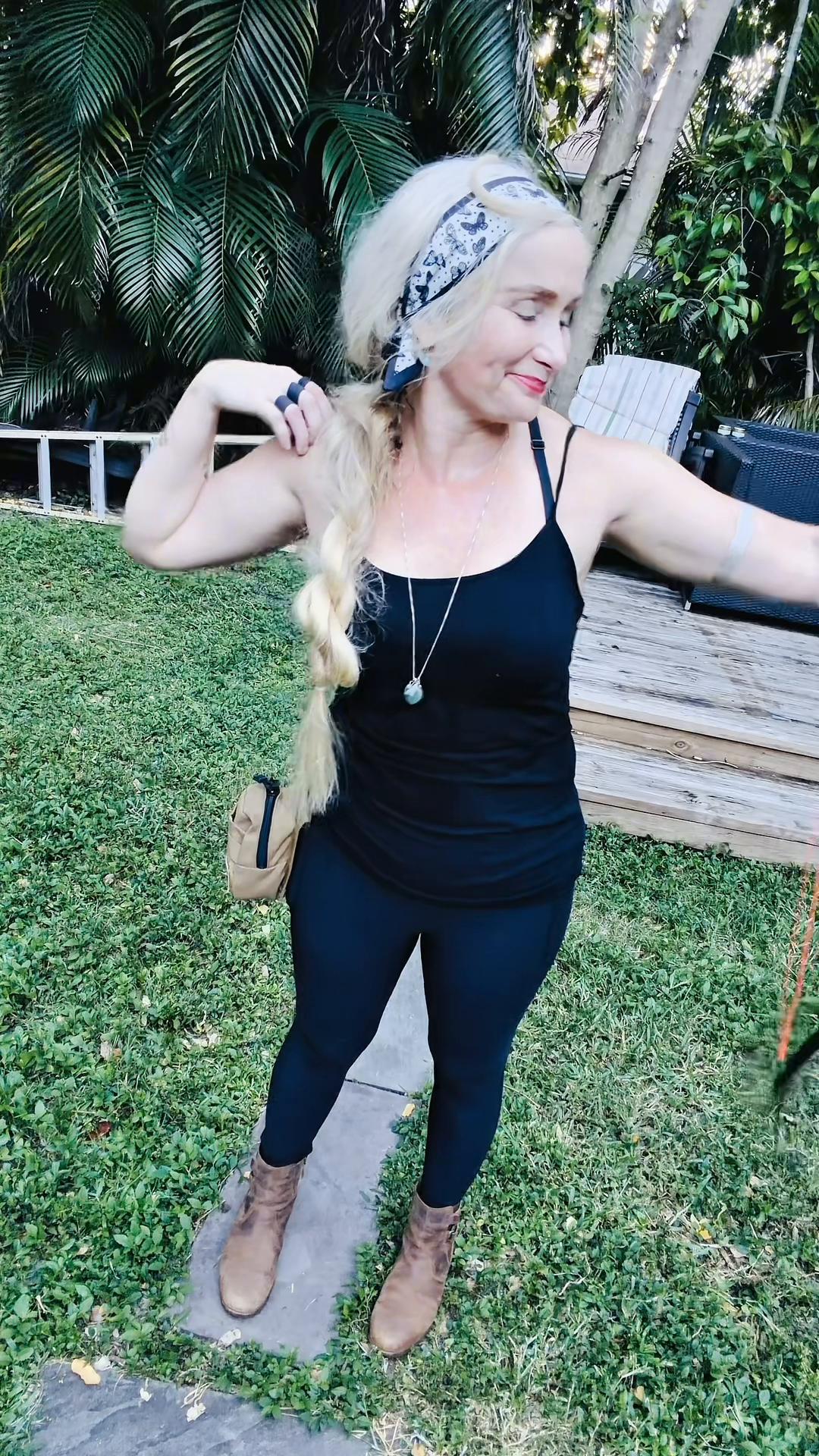@BarebowGirl